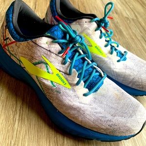 MENS Brooks launch 6 BOSTON MARATHON EDITION Size 11